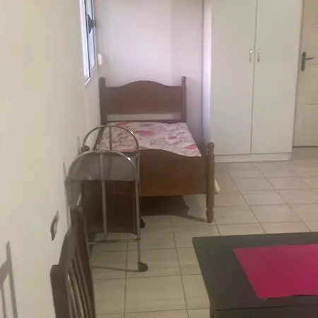 Liza Bed & Breakfast Vlore